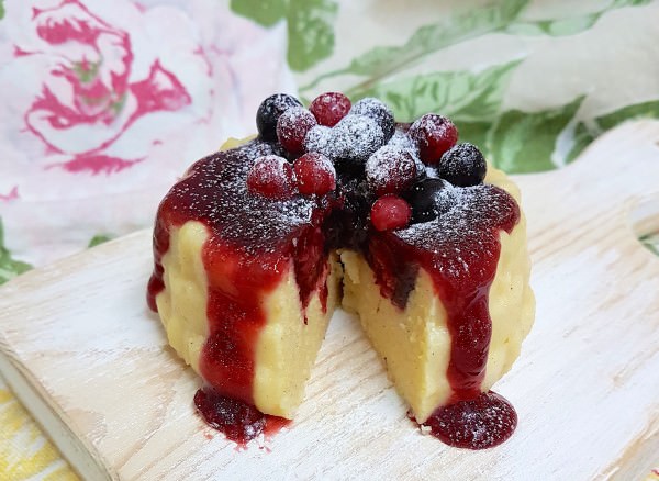  Cestinhas de sémola de milho e frutos