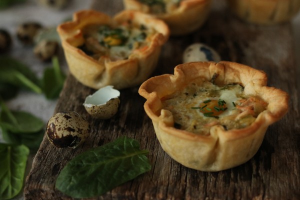 Mini Quiches de Salmão e Alho Francês